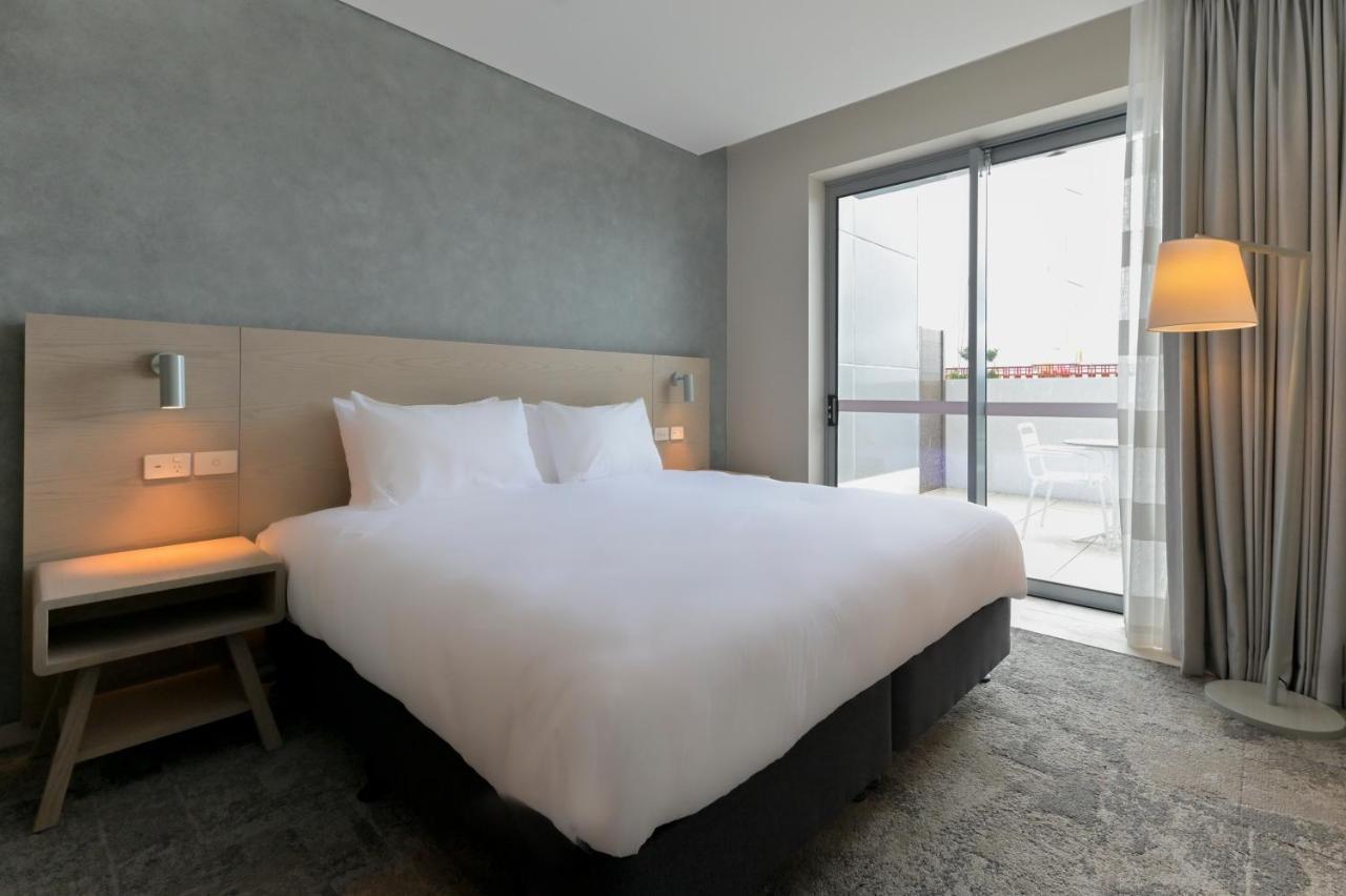 Holiday Inn Express & Suites Sunshine Coast By Ihg Maroochydore Dış mekan fotoğraf