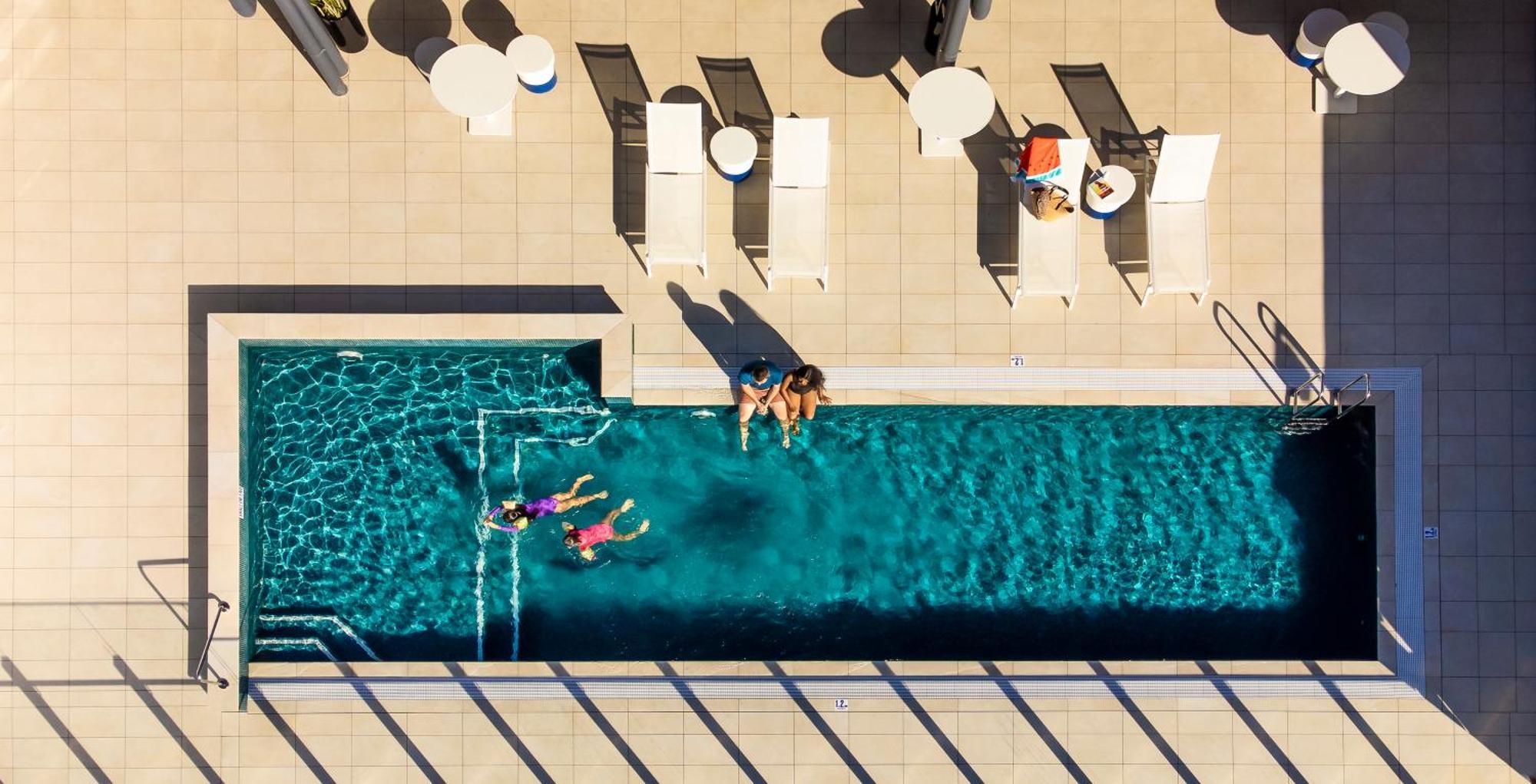 Holiday Inn Express & Suites Sunshine Coast By Ihg Maroochydore Dış mekan fotoğraf