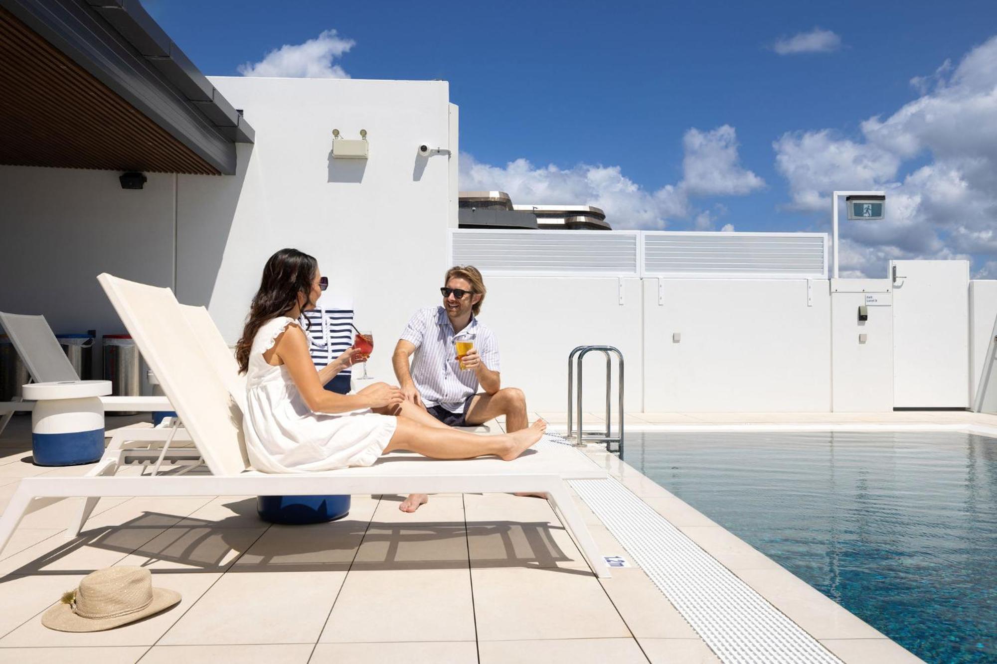 Holiday Inn Express & Suites Sunshine Coast By Ihg Maroochydore Dış mekan fotoğraf