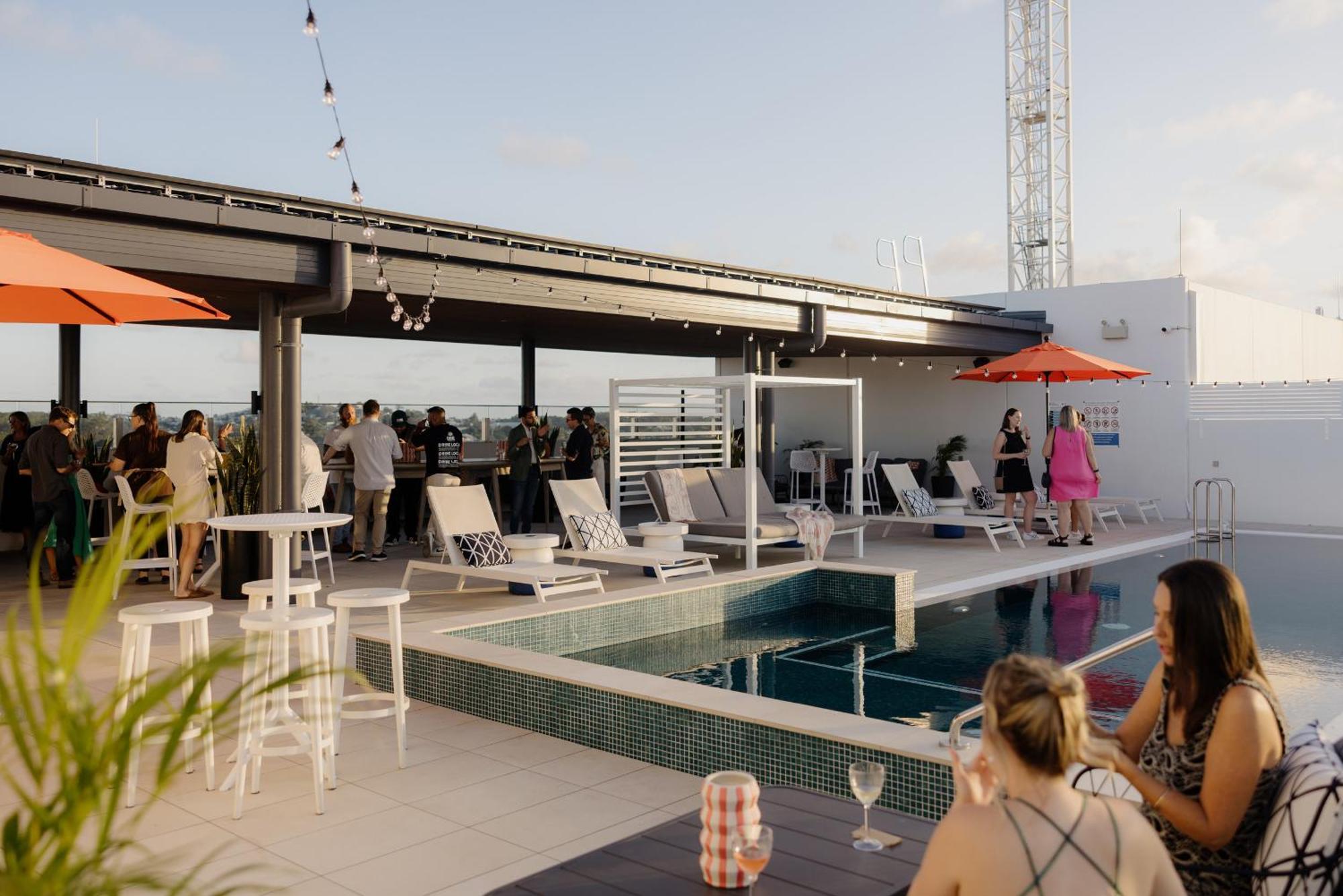 Holiday Inn Express & Suites Sunshine Coast By Ihg Maroochydore Dış mekan fotoğraf